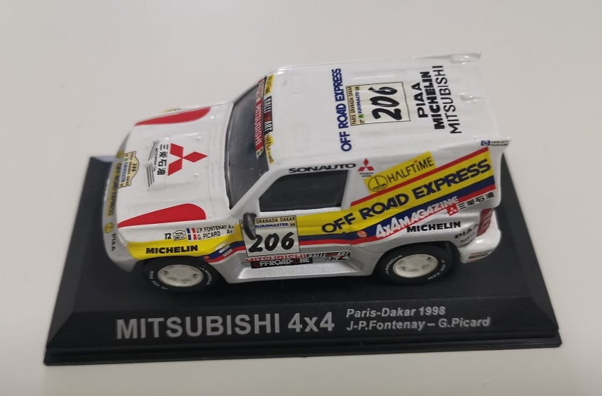 Mitsubishi 4X4 #206