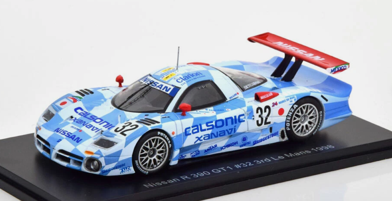 Nissan R390 GT1 #32