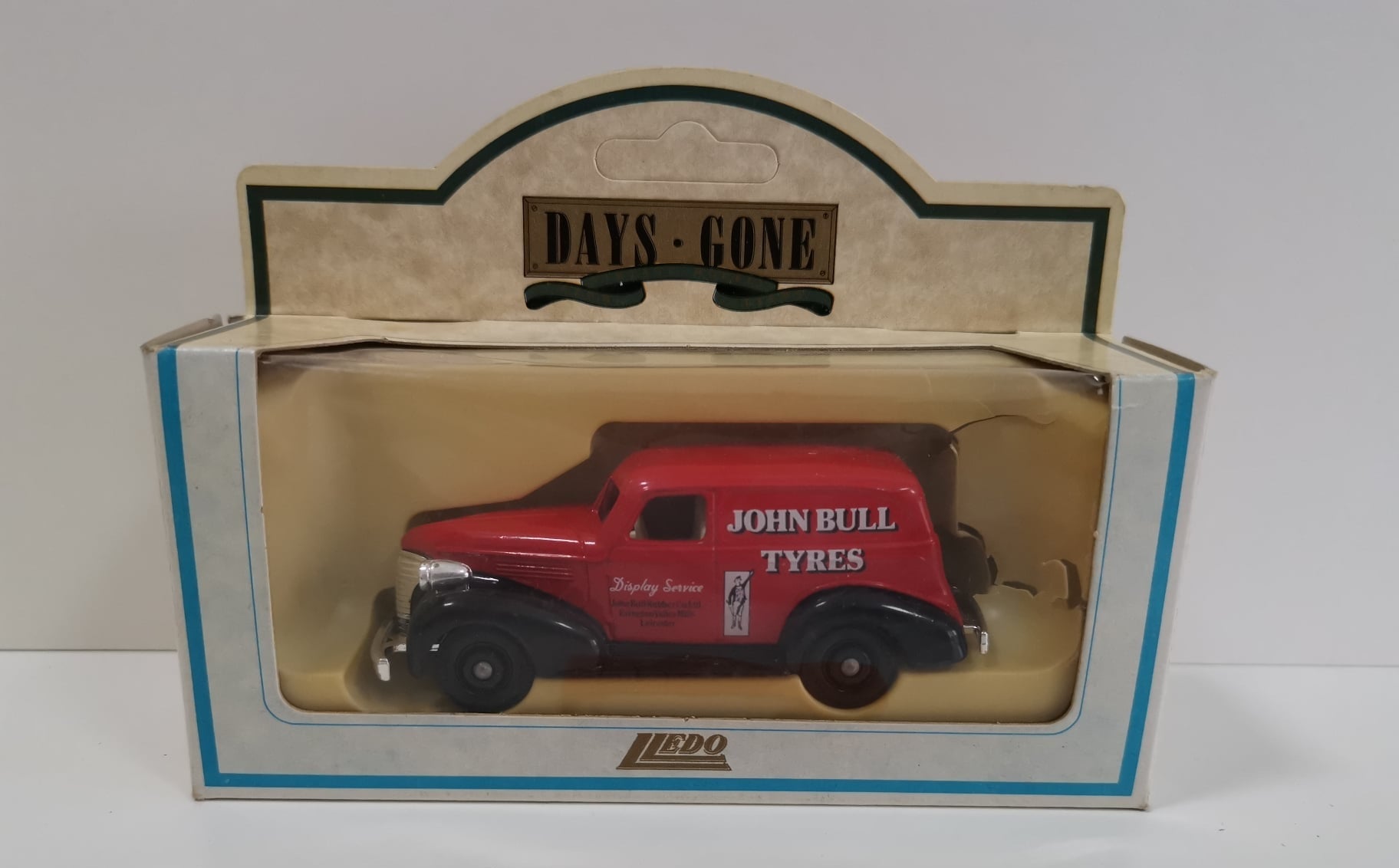 1939 John Bull Tyres Bull Nosed Morris Van