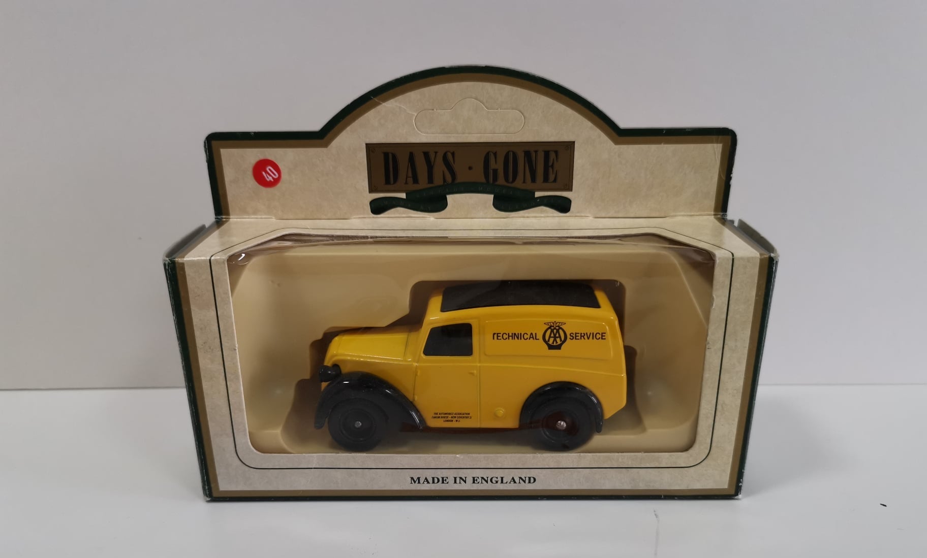 AA 1950 Morris Z Van - Technical Service